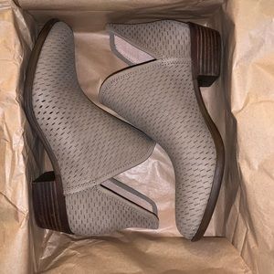 BRAND NEW LUCKY BRAND BOOTIES